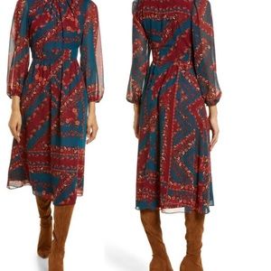 Julia Jordan long sleeve dress.